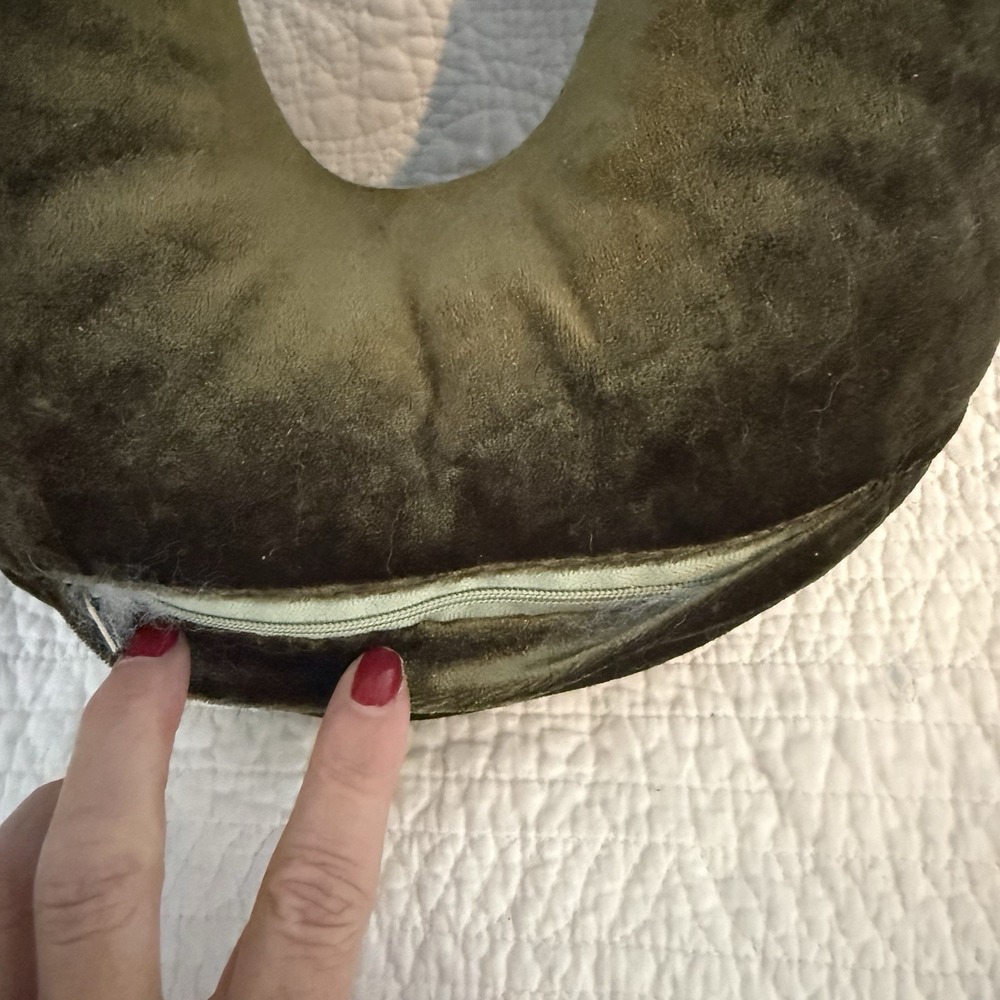 Otter Critter PIller Kids Neck Pillow - Picture 3 of 4